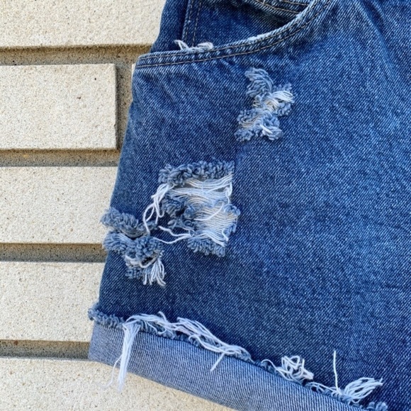 Vintage Gitano High Waisted Distressed Jean Shorts - Picture 4 of 8